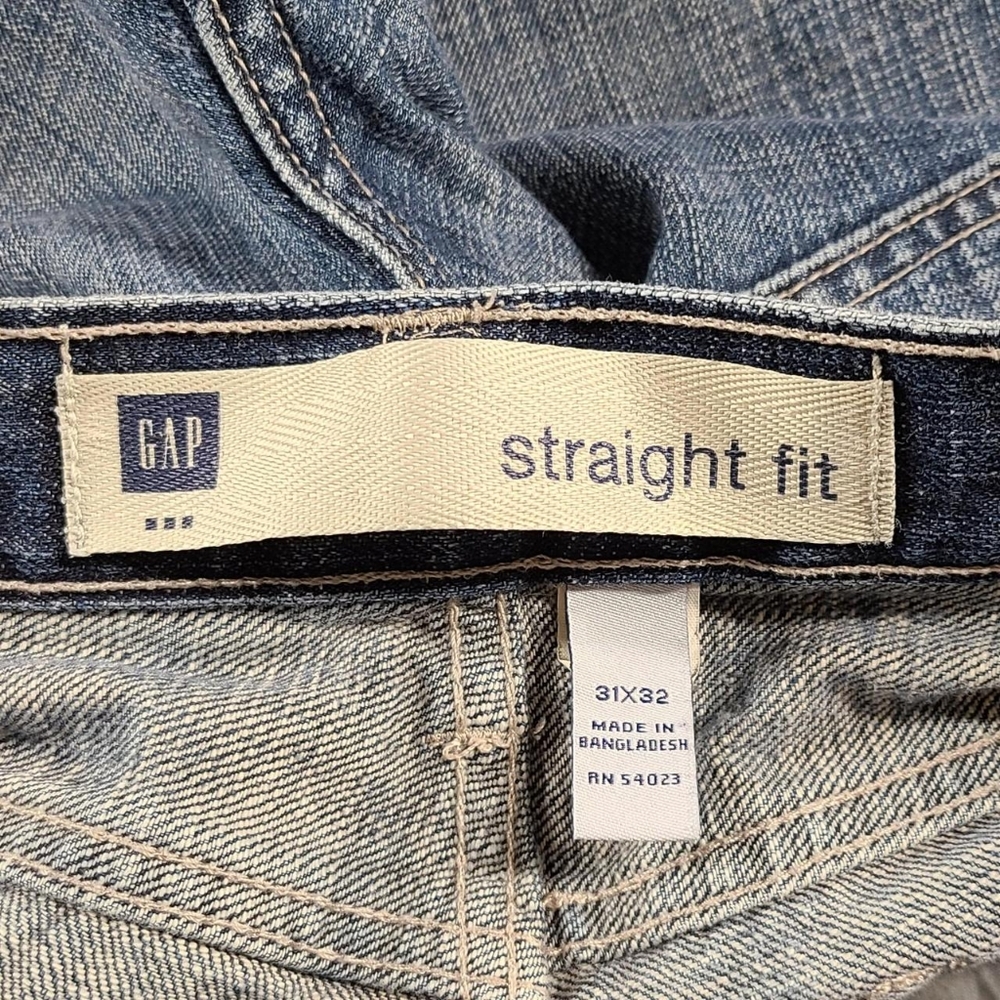 GAP 31x30 DARK WASH, DISTRESSED, I SHIP FAST, NEW FEEL MENS FADED JEANS - Picture 7 of 7